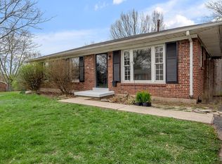 360 Lancelot Ln, Lexington, KY 40517