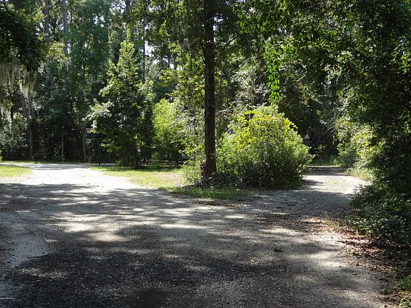 2nd image of 8 Rock Springs Dr