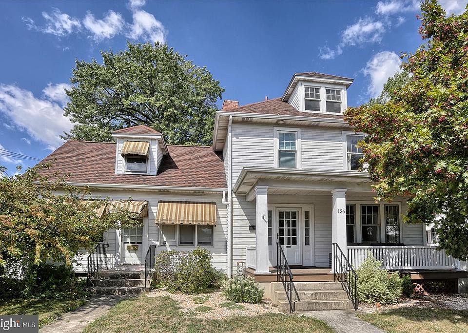 1st image of 126 Cedar St