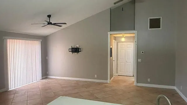 4367 Woodstock Dr #C — Photo 10