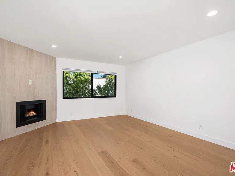 234 S Tower Dr #2 — Photo 32