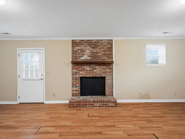 3076 Speicher Cir — Photo 23