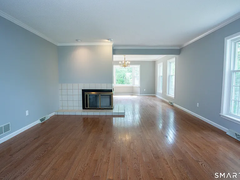 24 Old Mill Dr — Photo 10