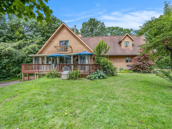 4360 S Maple Island Rd, Fremont, MI 49412