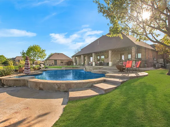 3 Clements Ct, Heath, TX 75032