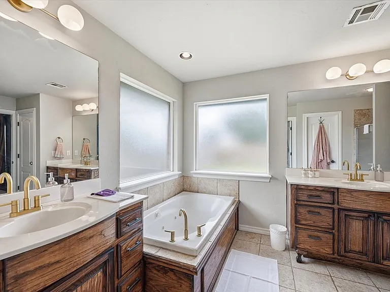 4713 Doe Run Dr — Photo 22
