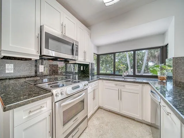 7320 SW 100th Ct — Photo 9