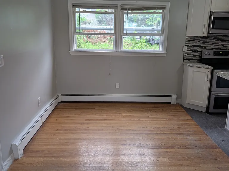 162 Bennett Ave #1 — Photo 1