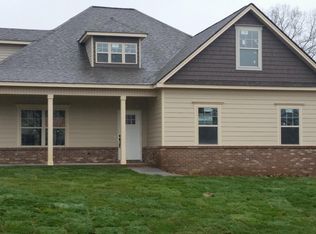 6000 Heritage Ridge Dr, Hixson, TN 37343