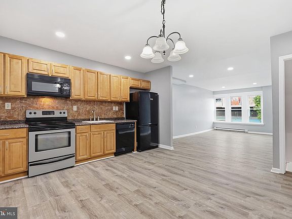 5th image of 140 W Ashdale St