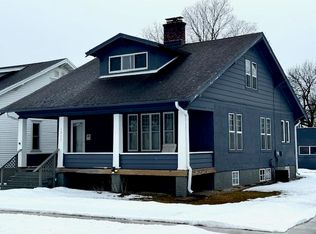 1517 16th Ave, Menominee, MI 49858