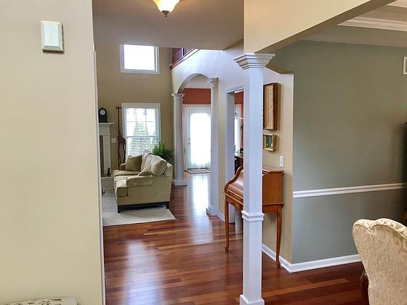 2nd image of 287 Slagle Creek Dr