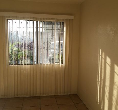 5th image of 3647 W 104th St APT 3