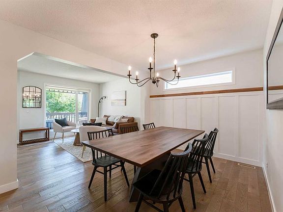 4th image of 240 S Willowmere Close