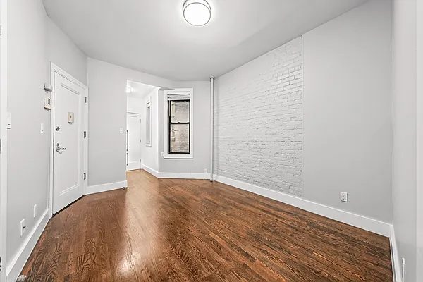 Rented by REAL New York | media 2