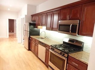 428 W 49th St #2E, New York, NY 10019
