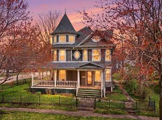 320 W Jefferson St, Washington, IA 52353