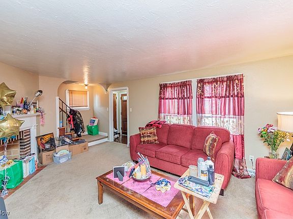 5th image of 26336 Forestview Ave