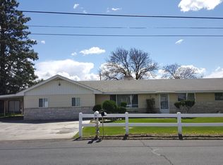 310 E Theater Ln, Hermiston, OR 97838