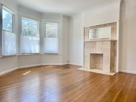 2nd image of 1000 Masonic Ave #1