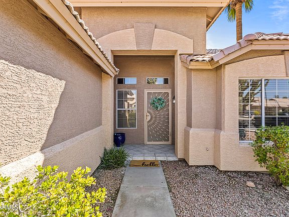 5th image of 1413 E SAN REMO Avenue