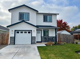 246 Reanna Way, Medford, OR 97501
