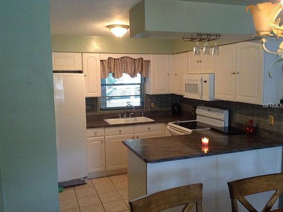 4th image of 11115 N 20th St