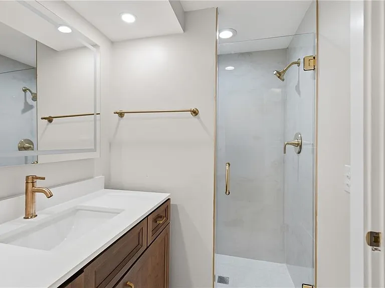2632 Peachtree Rd NW #304B — Photo 22