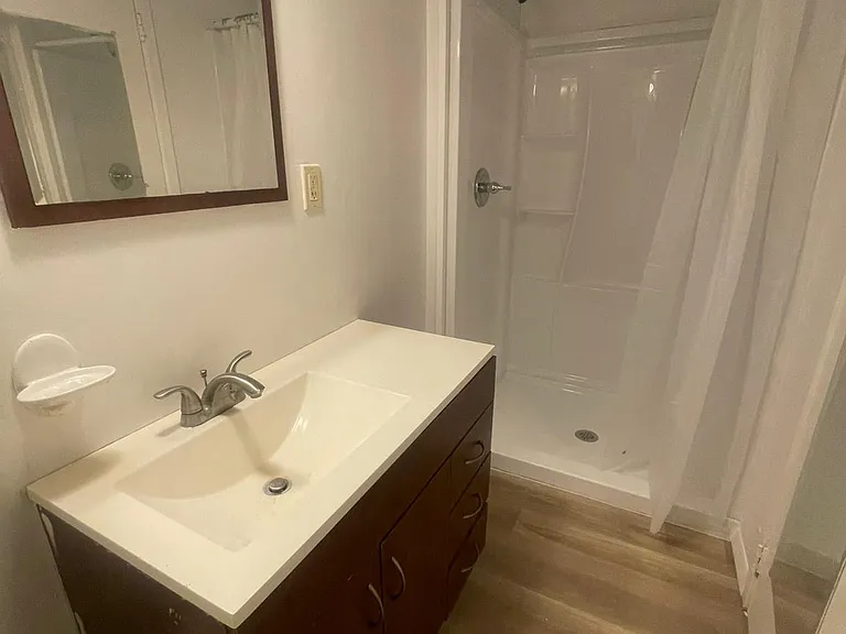 828 Booker Dr — Photo 4