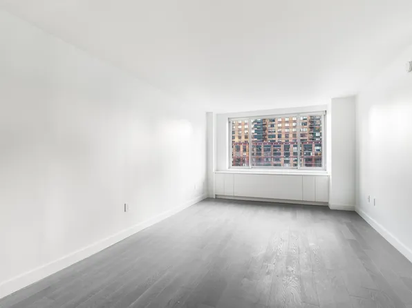 101 West End Avenue image 1 of 19