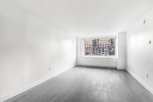 101 W End Ave #18A Photo 1