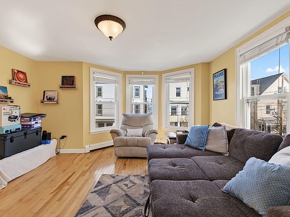 4th image of 80 Vesper Street #2