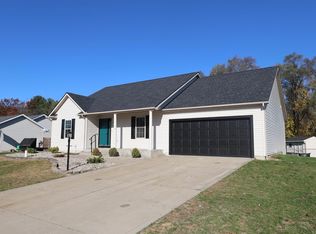 10061 Heather Brooke Dr, Osceola, IN