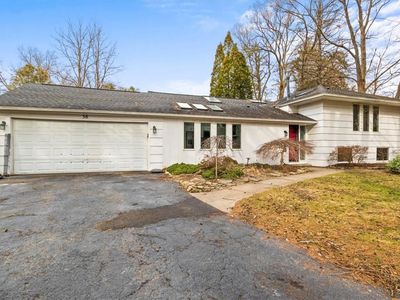 38 Charmwood Rd, Pittsford, NY, 14534