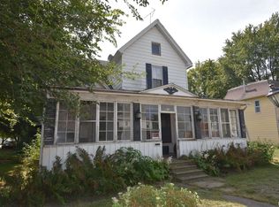 519 W Chestnut St, Mason City, IL 62664