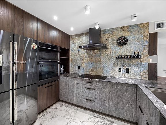 4th image of 20379 W Country Club Dr APT 2333