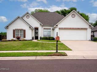 160 Sweetbriar Cir, Canton, MS 39046