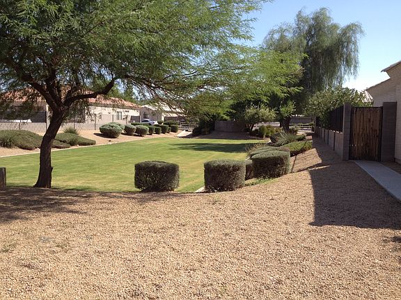 2nd image of 2607 E Hidalgo Ave