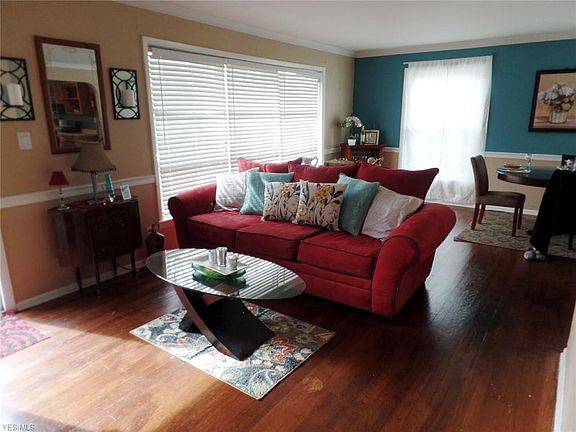 3rd image of 5067 Lake Vista Dr