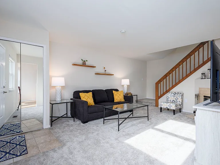 1831 N Arbor Way Dr #16 — Photo 4