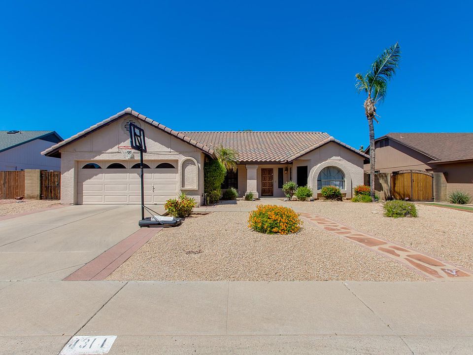 1st image of 4314 E Greenway Ln