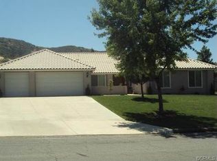 13723 Meadow View Ln, Yucaipa, CA 92399