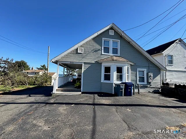 2 bed, 1.0 bath, 1200 sqft, $2,400 — Photo 4