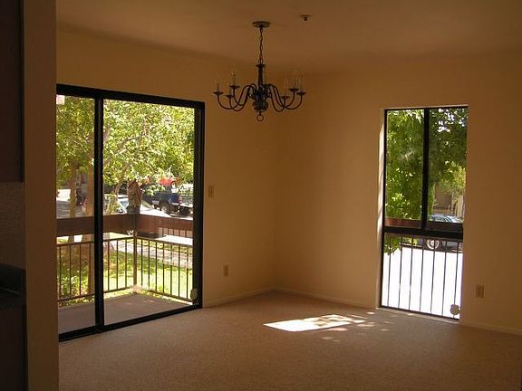 Huge Formal Dining Room
