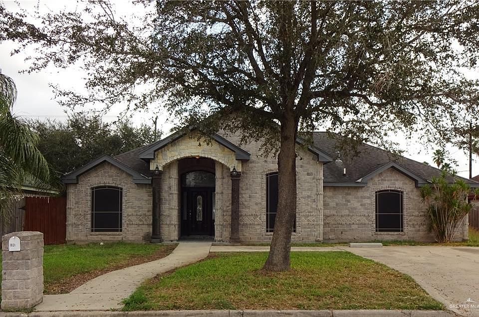 1st image of 1821 S Petunia Ave