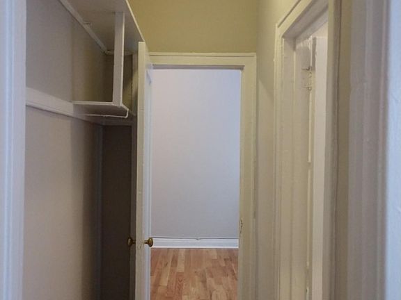 2nd image of 1414 W Pratt Blvd APT 406