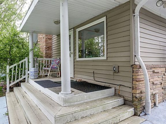 3rd image of 1316 S 13th Ave