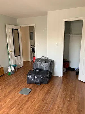 Rented by Irene Mihalios, LREB | media 15