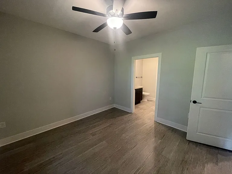 Franklin Forest New Construction 2 Bedrooms — Photo 16