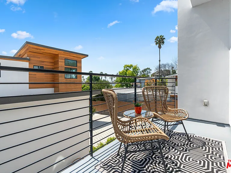 2512 Berkeley Ave — Photo 22